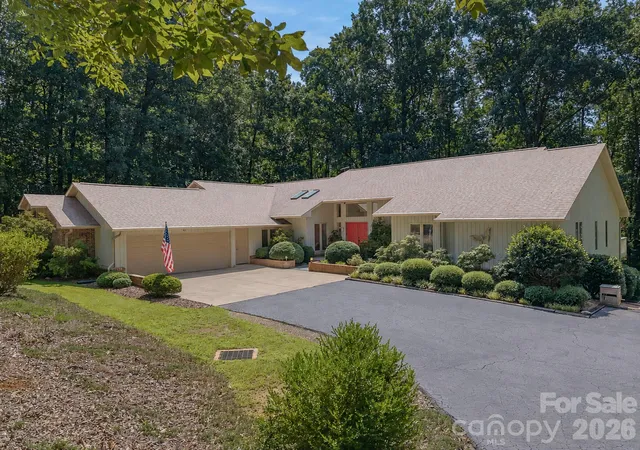 1st image of 5 Jackson Grv S, Landrum, SC 29356 | MLS# 4416972