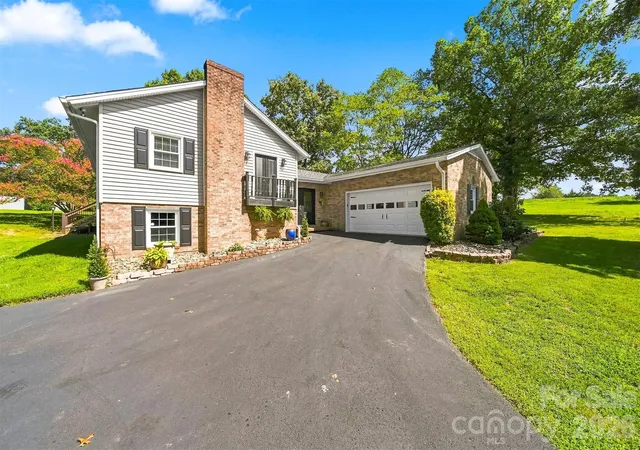 2nd image of 4662 Granada Hills Dr, Granite Falls, NC 28630 | MLS# 4416973