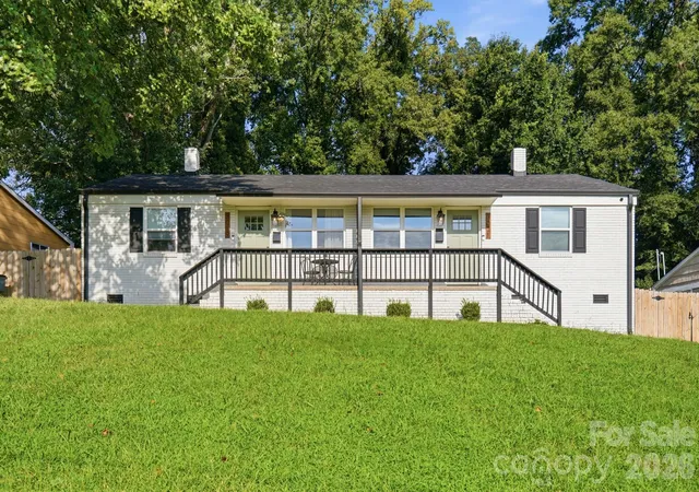 1st image of 3019 Columbus Cir, Charlotte, NC 28208 | MLS# 4416977