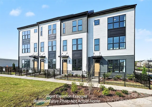 2nd image of 3534 Faithful Ln #303, Charlotte, NC 28273 | MLS# 4416982