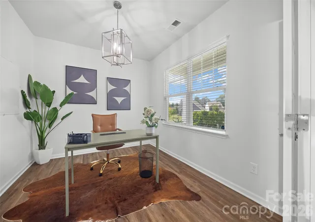 Photo 3 of Single family home for sale at 2022 Napa Valley Dr, Waxhaw, NC 28173 | MLS# 4417002 | Listing updated on 2026-10-20