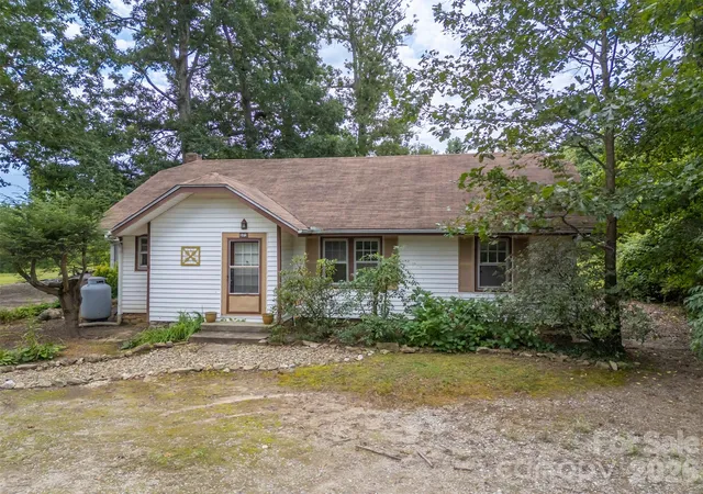 5th image of 375 E King St, East Flat Rock, NC 28726 | MLS# 4417012