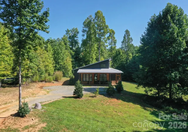 Photo 1 of Single family home for sale at 13 Small Crk, Brevard, NC 28712 | MLS# 4417016 | Listing updated on 2026-10-02