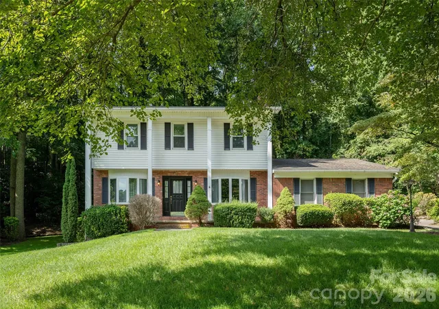 3rd image of 211 Ginseng Ln, Hendersonville, NC 28791 | MLS# 4417023