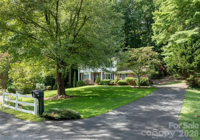 38th image of 211 Ginseng Ln, Hendersonville, NC 28791 | MLS# 4417023