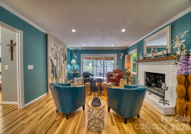 1st image of 130 Exeter Ct, Hendersonville, NC 28791 | MLS# 4417039