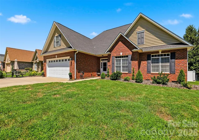 Photo 1 of Single family home for sale at 1719 30th Avenue Ct Ne, Hickory, NC 28601 | MLS# 4417050 | Listing updated on 2026-09-06