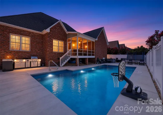 Photo 2 of Single family home for sale at 1719 30Th Avenue Ct Ne, Hickory, NC 28601 | MLS# 4417050 | Listing updated on 2026-09-21