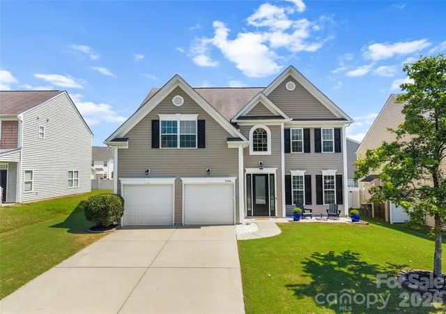 Photo 1 of Single family home for sale at 3304 Brackhill St, Davidson, NC 28036 | MLS# 4417056 | Listing updated on 2026-10-04