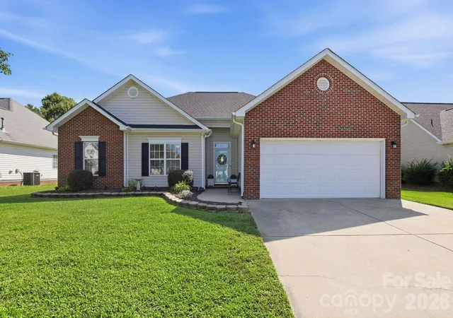 Photo 1 of Single family home for sale at 1005 Coral Bell Ct, Monroe, NC 28110 | MLS# 4417061 | Listing updated on 2026-09-14