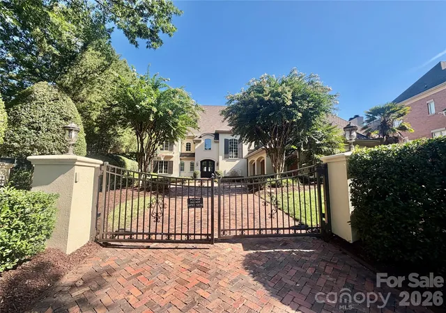 Photo 1 of Single family home for sale at 11828 Stephenson Ct, Charlotte, NC 28277 | MLS# 4417062 | Listing updated on 2026-09-22