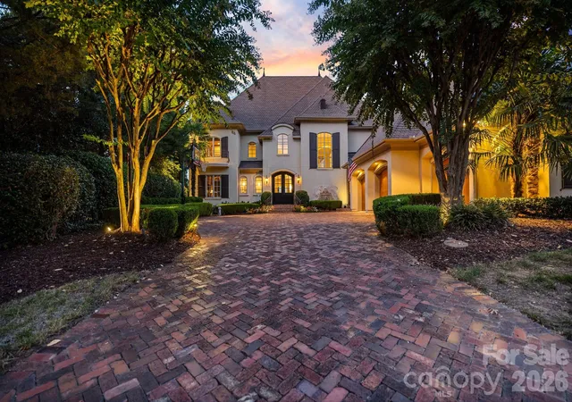 Photo 3 of Single family home for sale at 11828 Stephenson Ct, Charlotte, NC 28277 | MLS# 4417062 | Listing updated on 2026-09-22