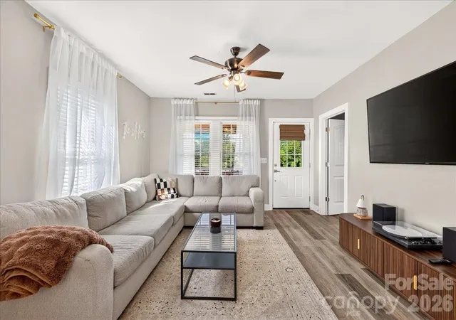 Photo 1 of Single family home for sale at 3331 Tuckaseegee Rd, Charlotte, NC 28208 | MLS# 4417072 | Listing updated on 2026-10-07