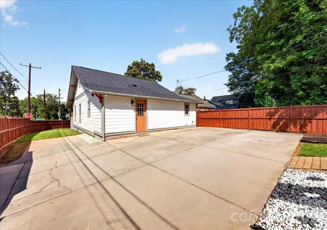 44th image of 3331 Tuckaseegee Rd, Charlotte, NC 28208 | MLS# 4417072