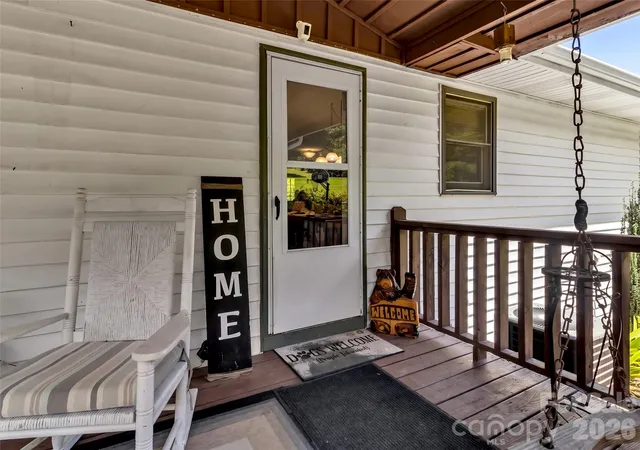 4th image of 555 Acres View Dr, Waynesville, NC 28786 | MLS# 4417073