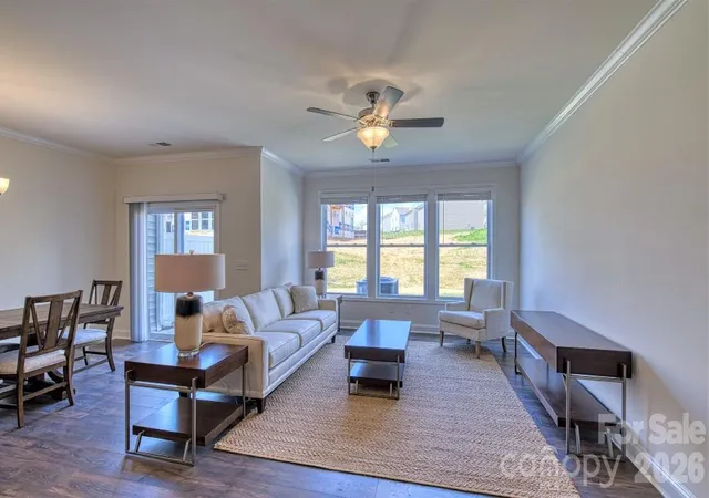5th image of 54 Creekview Rd, Hendersonville, NC 28792 | MLS# 4417077