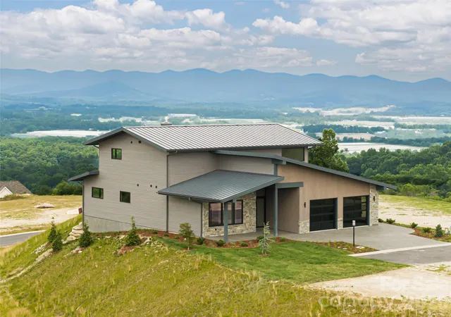 1st image of 24 S Watchman Dr, Hendersonville, NC 28791 | MLS# 4417111