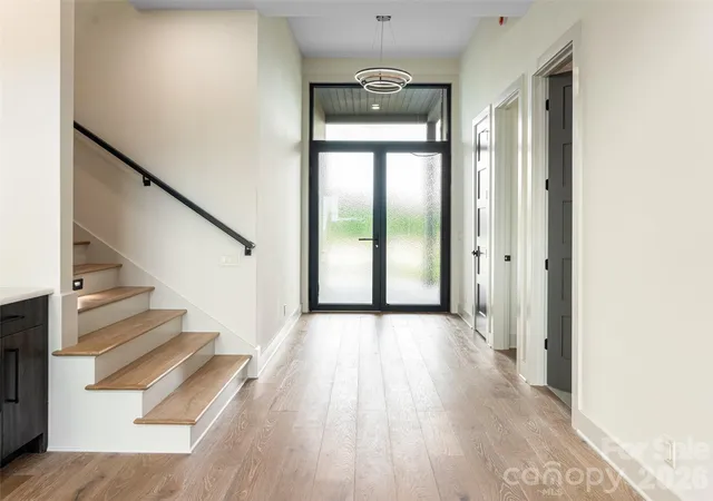 5th image of 24 S Watchman Dr, Hendersonville, NC 28791 | MLS# 4417111