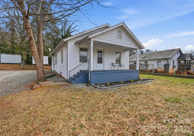 Photo 2 of Single family home for sale at 358 N Cleghorn St, Rutherfordton, NC 28139 | MLS# 4417118 | Listing updated on 2026-09-17