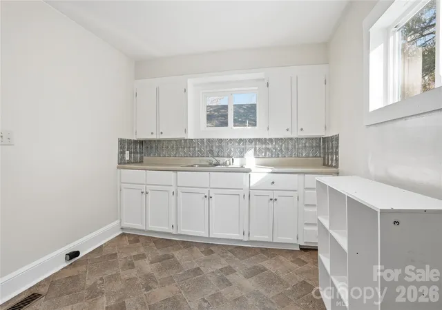 21st image of 358 N Cleghorn St, Rutherfordton, NC 28139 | MLS# 4417118