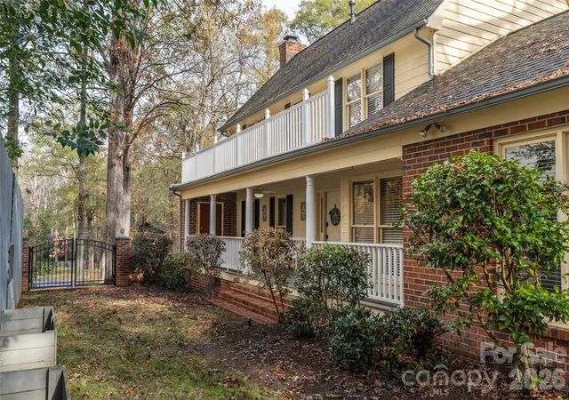 Photo 3 of Single family home for sale at 819 Willowhaven Ct, Rock Hill, SC 29732 | MLS# 4417130 | Listing updated on 2026-10-26