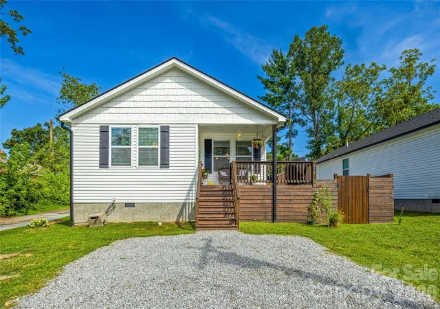 5th image of 619 Edgewood Ave, Hendersonville, NC 28792 | MLS# 4417132