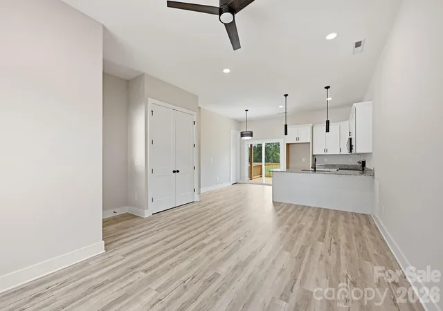 2nd image of 1515 Robin Rd, Newton, NC 28658 | MLS# 4417151