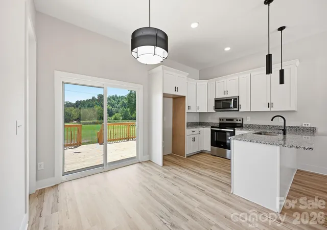 3rd image of 1515 Robin Rd, Newton, NC 28658 | MLS# 4417151