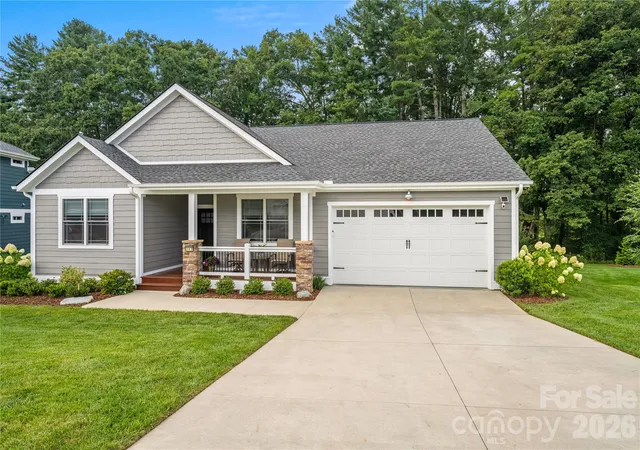 31st image of 202 Windy Acres Knoll Dr, Hendersonville, NC 28792 | MLS# 4417155