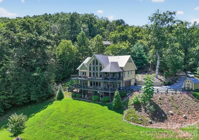 Photo 2 of Single family home for sale at 100 Brookstone Mountain Trl, Franklin, NC 28734 | MLS# 4417171 | Listing updated on 2026-08-25