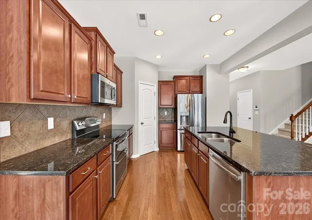 Photo 3 of Single family home for sale at 2001 Madeira Cir, Waxhaw, NC 28173 | MLS# 4417175 | Listing updated on 2026-10-04