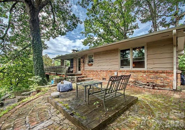 1st image of 70 Dogwood Dr, Hendersonville, NC 28791 | MLS# 4417177