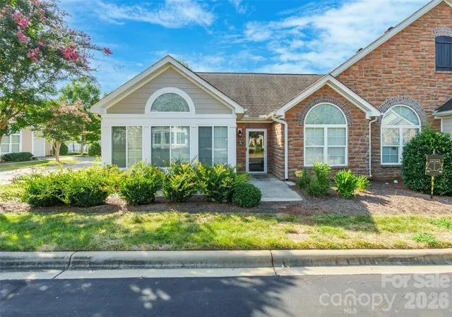 1st image of 179 Lone Oak Cir, Rock Hill, SC 29732 | MLS# 4417183