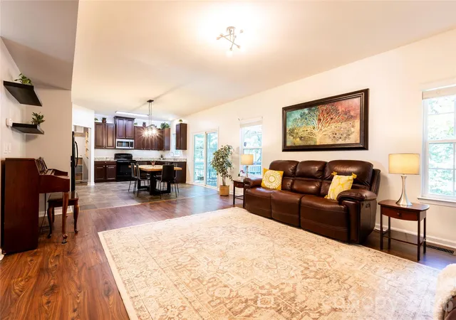 Photo 4 of Single family home for sale at 7532 W Berkeley Rd, Denver, NC 28037 | MLS# 4417188 | Listing updated on 2026-09-26