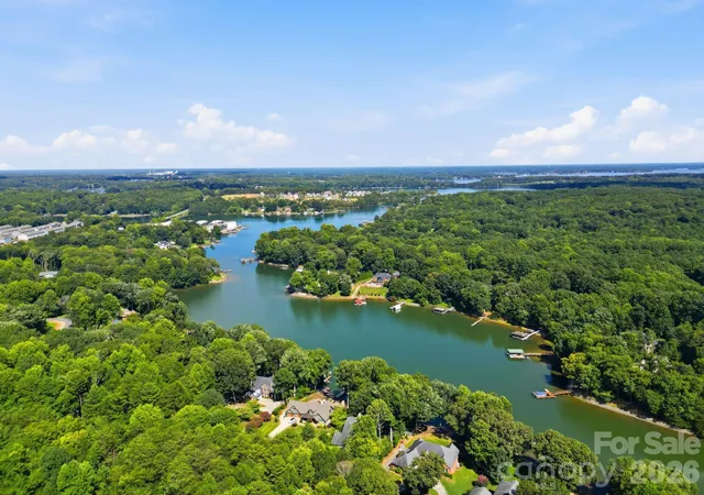 Photo 34 of Single family home for sale at 4532 Stellata Loop, Sherrills Ford, NC 28673 | MLS# 4417207 | Listing updated on 2026-08-31