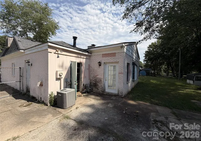 4th image of 6625 Woodfield Dr, Charlotte, NC 28215 | MLS# 4417217