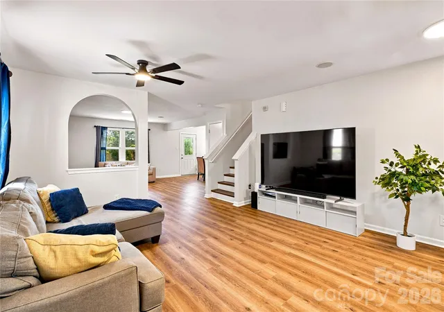 Photo 2 of Single family home for sale at 117 Farm Springs Dr, Mount Holly, NC 28120 | MLS# 4417237 | Listing updated on 2026-09-20