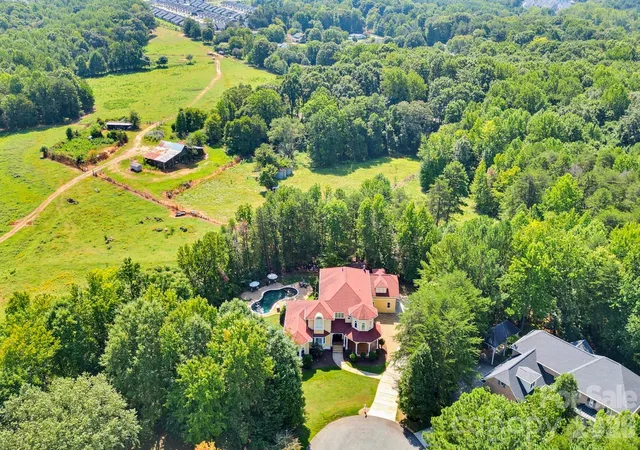 Photo 48 of Single family home for sale at 149 Vista Bluff Ln, Mooresville, NC 28117 | MLS# 4417255 | Listing updated on 2026-10-07