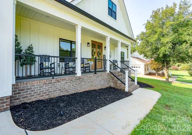 3rd image of 3012 Cedar Point Dr, Shelby, NC 28150 | MLS# 4417265