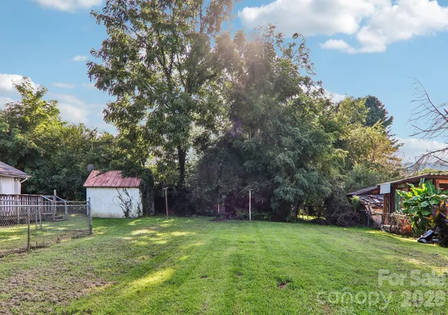 4th image of 52 Clay St, Waynesville, NC 28786 | MLS# 4417267