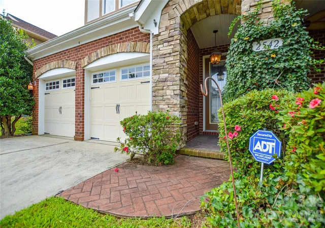 Photo 2 of Single family home for sale at 2542 Mountain Laurel Ave Nw, Concord, NC 28027 | MLS# 4417281 | Listing updated on 2026-09-22