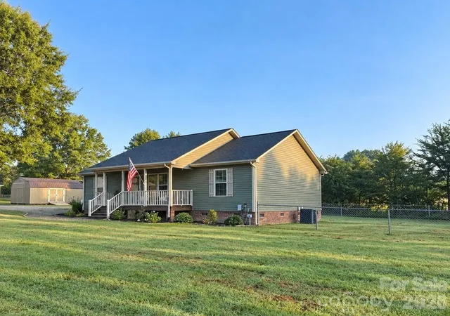 Photo 2 of Sale Pending at 40283 Kay Dr, Albemarle, NC 28001 | MLS# 4417303 | Listing updated on 2026-09-13