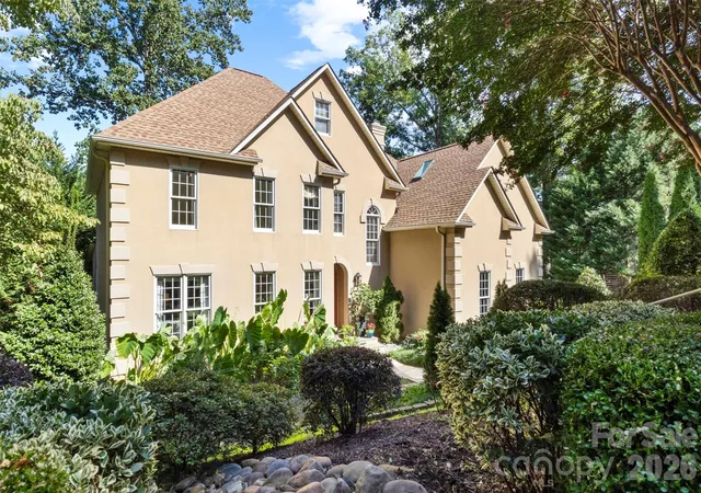 Photo 3 of Single family home for sale at 135 Ridgetop Rd, Mooresville, NC 28117 | MLS# 4417337 | Listing updated on 2026-10-01