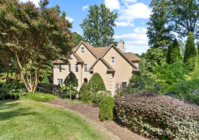 Photo 3 of Single family home for sale at 135 Ridgetop Rd, Mooresville, NC 28117 | MLS# 4417337 | Listing updated on 2026-10-01