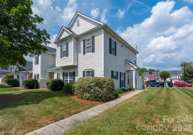 Photo 2 of Townhouse for sale at 4150 Center Pl Dr, Harrisburg, NC 28075 | MLS# 4417347 | Listing updated on 2026-10-07