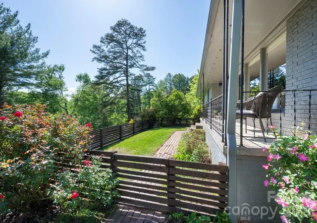 5th image of 301 Stratford Rd, Asheville, NC 28804 | MLS# 4417374
