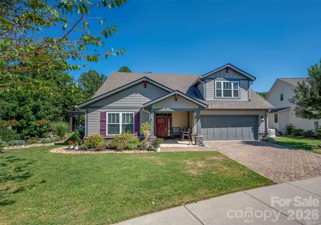 2nd image of 217 Hogans View Cir, Hendersonville, NC 28739 | MLS# 4417393