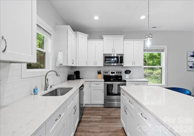 2nd image of 2041 S Pine Dr, Gastonia, NC 28054 | MLS# 4417400