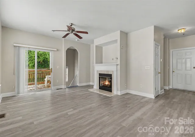 Listing Photo 4 - Condo for sale in building located at 6858 Park Pl Dr, Charlotte, NC 28262