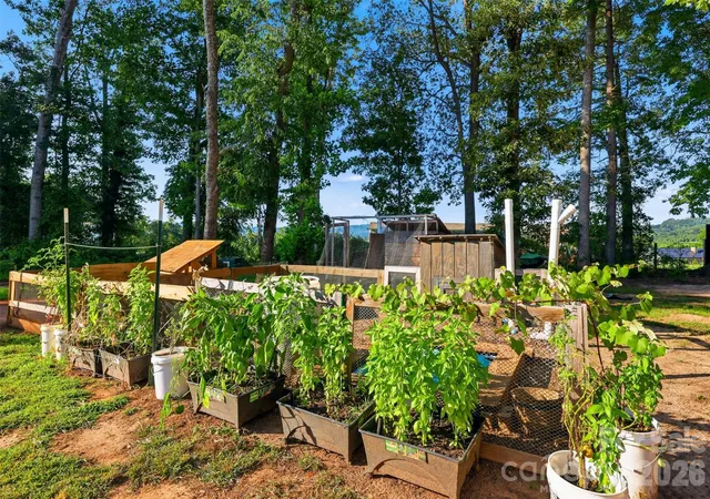 Photo 5 of Single family home for sale at 947 Jay Burke Rd, Taylorsville, NC 28681 | MLS# 4417433 | Listing updated on 2026-09-01